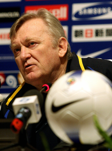 療養中のオシム元日本代表監督 第一声で試合を気にする