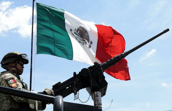 メキシコ町長、町役場で射殺される