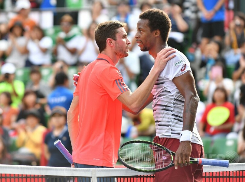 モンフィスが同胞対決制しジャパンオープン8強、錦織は月末に復帰予定