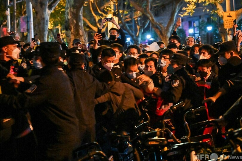 上海デモ現場で2人逮捕