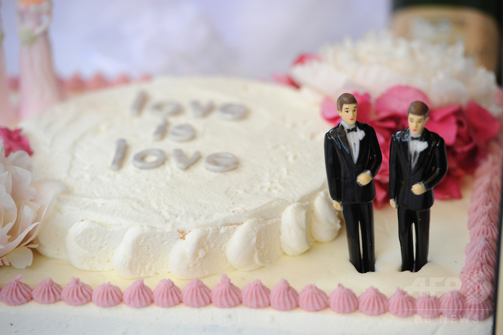 同性カップルへのウエディングケーキ販売拒否は違法、米州高裁 同性カップルへのウエディングケーキ販売拒否は違法、米州高裁