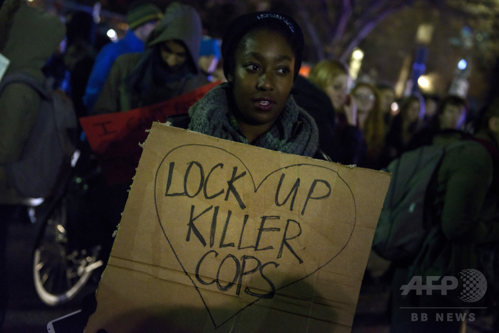 米でまた白人警察官が黒人容疑者を射殺、ポケットに銃と誤解 米でまた白人警察官が黒人容疑者を射殺、ポケットに銃と誤解