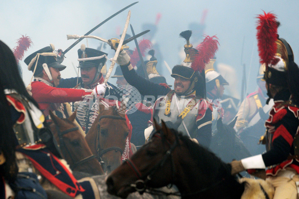 「ボロジノの戦い」から200年、ナポレオンと露軍の激戦を再現 写真34枚 国際ニュース：AFPBB News