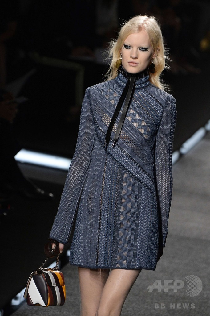 「ルイ・ヴィトン ファウンデーション」で初のショー、「ルイ・ヴィトン」15年春夏