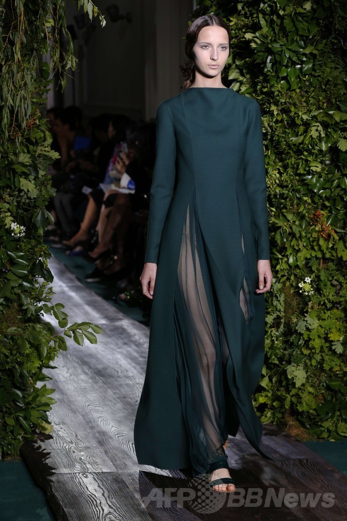 古き良き芸術を現代風にアレンジ、「ヴァレンティノ」14/15年秋冬オートクチュール