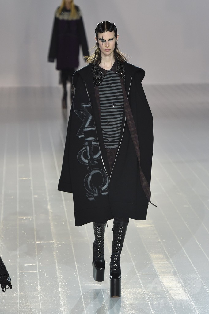 「マーク ジェイコブス」16/17年秋冬コレクション