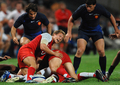 ラックに指示を出すイングランドのジョニー・ウィルキンソン（%%Jonny Wilkinson%%）。(c)AFP/MARTIN BUREAU