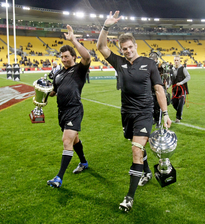 オールブラックス フランスとの親善試合に連勝