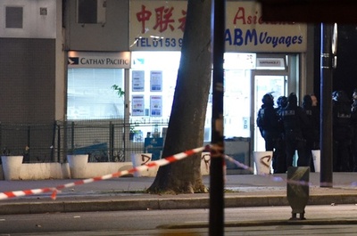 パリで武装強盗が立てこもり 数人が一時人質、容疑者逃走