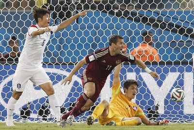 ロシアと韓国はドロー、途中出場の選手が活躍