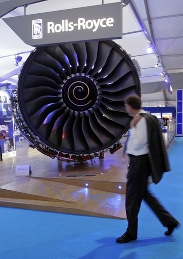 カンタスA380型機の緊急着陸、エンジンに原因 ロールス・ロイス社