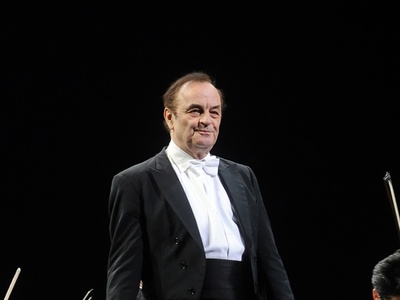 セクハラ疑惑の指揮者デュトワ氏を起用 仏楽団に非難の声