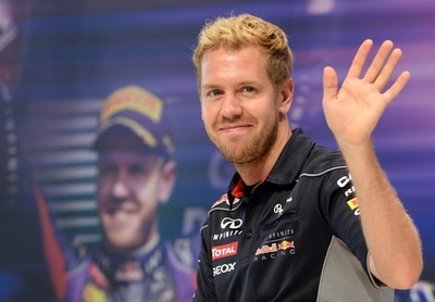 横浜でトークショーを行ったベッテル、4連覇は「とてつもないこと」