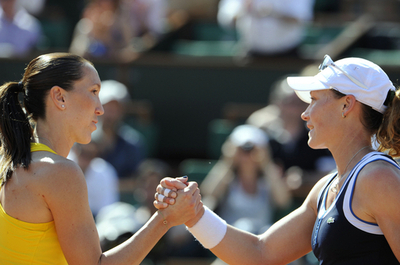 ストーサーとスキアボーネが決勝進出、全仏オープン