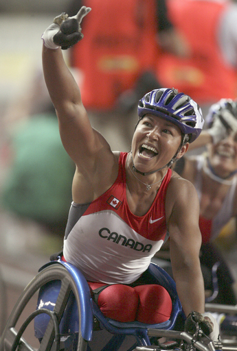 Petitclerc 女子1500メートル車椅子競技を制す