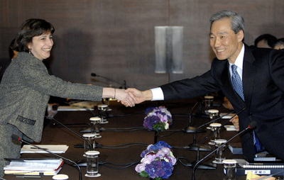 米韓FTA、第6回交渉が厳戒態勢の中開幕 - 韓国