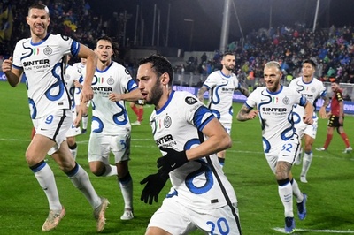 インテルが首位と勝ち点1差に肉薄、ユーベはサパタ弾に沈む