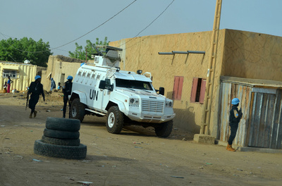 国連PKO部隊の車両が地雷踏む、隊員2人死亡 マリ中部
