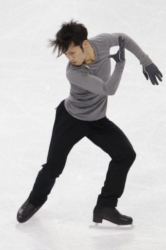 高橋らフィギュアスケート男子シングル出場選手が会場で練習