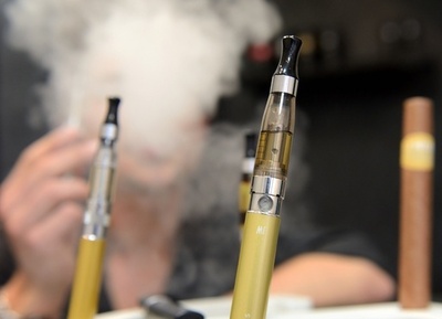 電子たばこの禁煙補助効果、ニコチンパッチと同程度 NZ調査