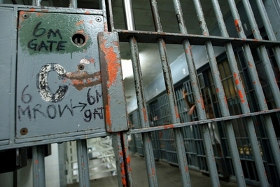 取調べ相手と恋に落ちた女性捜査官に有罪、ロシア