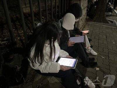 尹大統領の弾劾案不成立、国論が二分…怒りの汝矣島 vs 歓喜の光化門