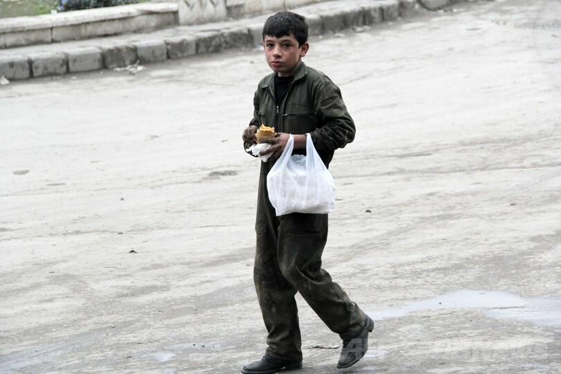 シリア政権、女性・子供のホムス退去認める