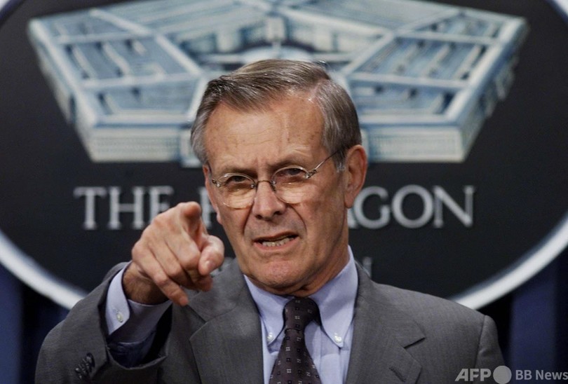 ラムズフェルド元米国防長官が死去 88歳 イラク戦争指揮