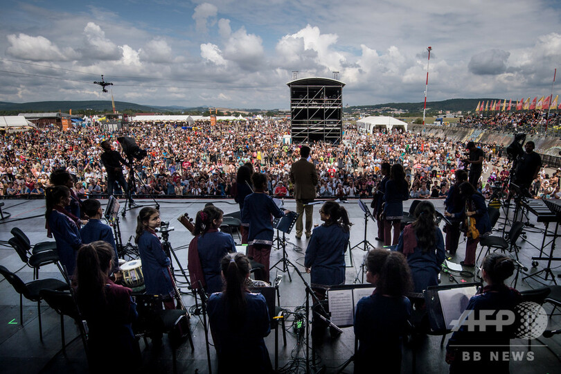 アフガン初の女性交響楽団、遠征先のスロバキアで4人失踪