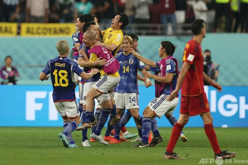 ドイツ、スペイン撃破で16強 歓喜する日本代表 カタールW杯
