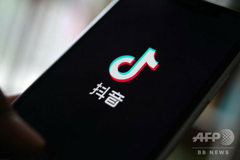 中国版TikTokで配信中に火付けられる、元夫に襲われ女性死亡