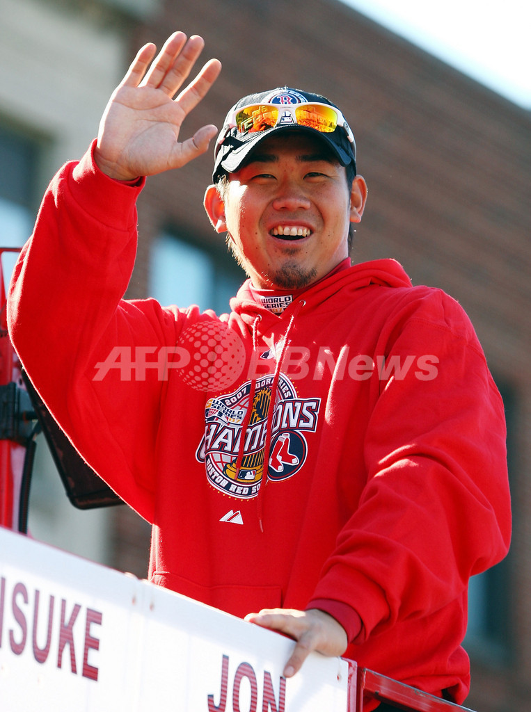 レッドソックス ボストンで優勝パレード 写真28枚 国際ニュース:AFPBB News
