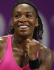 女子テニス、ソニー・エリクソン・チャンピオンシップ（%%Sony Ericsson Championships - Doha 2009%%）シングルス準決勝。大会第7シードのヴィーナス・ウィリアムス（%%Venus Williams%%、米国）は、大会第8シードのエレナ・ヤンコビッチ（%%Jelena Jankovic%%、セルビア）と対戦。ヴィーナスは5-7、6-3、6-4で勝利し、決勝に進出した。写真は試合に勝利し歓喜するヴィーナス・ウィリアムス。（2009年10月31日撮影）(c)AFP/KARIM JAAFAR