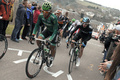 自転車ロードレース、第99回リエージュ～バストーニュ～リエージュ（99th Liege-Bastogne-Liege）は21日、ベルギー・リエージュ（Liege）からアンス（Ans）間の261.5キロメートルで行われ、ガーミン・シャープ（Garmin Sharp）のダニエル・マーティン（Daniel Martin）が6時間38分7秒で優勝した。

レースに臨むスカイ（Sky Pro Cycling）のクリス・フルーム（Christopher Froome、右）とチーム・ユーロップカー（Team Europcar）の新城幸也（Yukiya Arashiro、2013年4月21日撮影）。(c)AFP/LIONEL BONAVENTURE