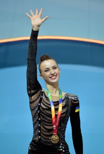 新体操世界選手権で珍事、ウクライナ選手の表彰式でロシア国歌流れる