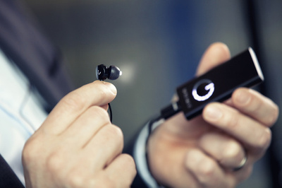 時差ぼけ治療イヤホン、EUが医療機器として承認