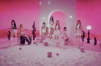 UNIS、「World Wide Cover」の映像を公開