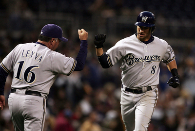 パドレス ブルワーズを降し2連勝