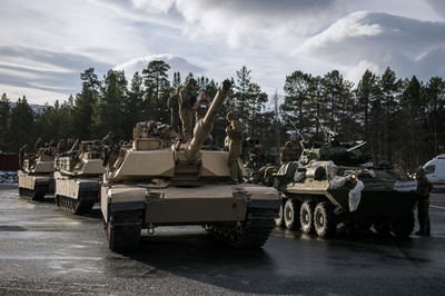 米戦車エーブラムス、「間もなく」ウクライナ入り 米国防長官