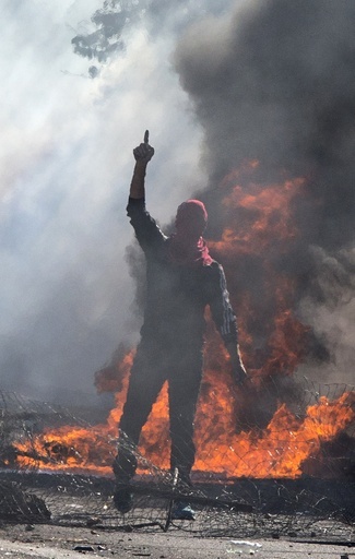 イスラエル緊迫、警察によるアラブ系青年射殺で一斉抗議