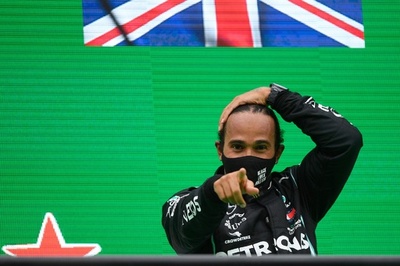 ハミルトンとヴォルフ代表、来季もメルセデス残留の意向