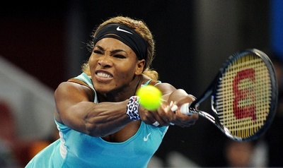 セレーナがフルセット制し8強、ヴィーナスは棄権 中国オープン