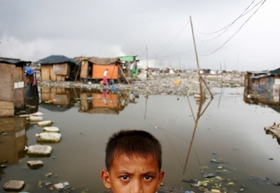 健康格差、是正に向け社会全体での取り組みを WHO報告書