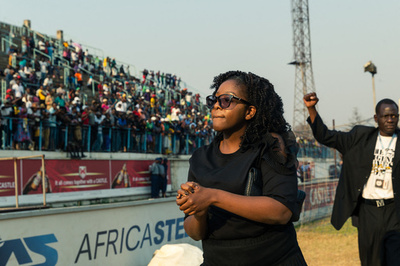 ムガベ前大統領一族の莫大な財産、娘の離婚裁判で明らかに ジンバブエ