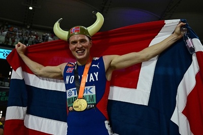 ワーホルムが男子400mHで3度目の金 世界陸上