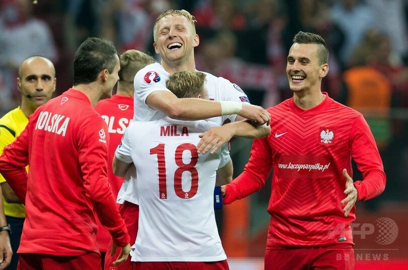 ポーランドがドイツに歴史的初勝利 欧州選手権予選 写真12枚 国際ニュース Afpbb News