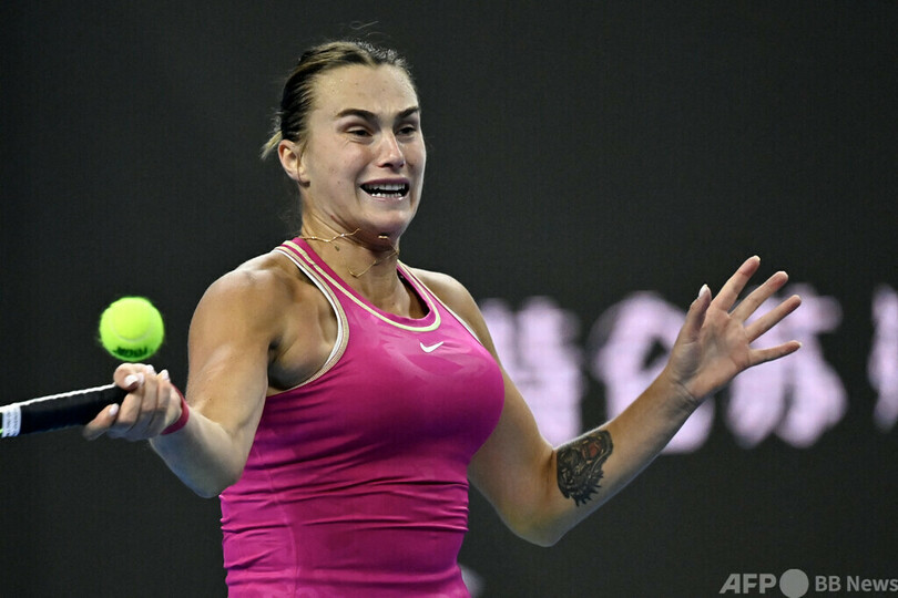 サバレンカ白星発進 サッカリに圧勝 WTAファイナルズ