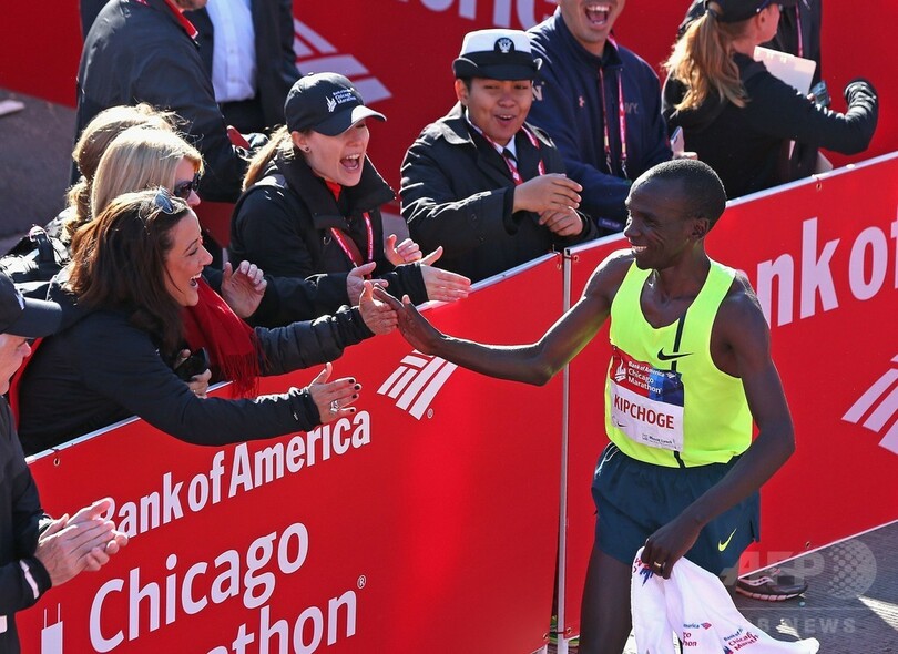 男女ともケニア勢が連覇、シカゴ・マラソン
