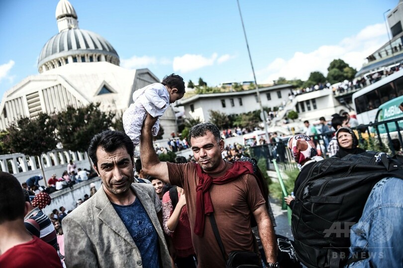 独首相、難民問題でEU緊急首脳会議を要請