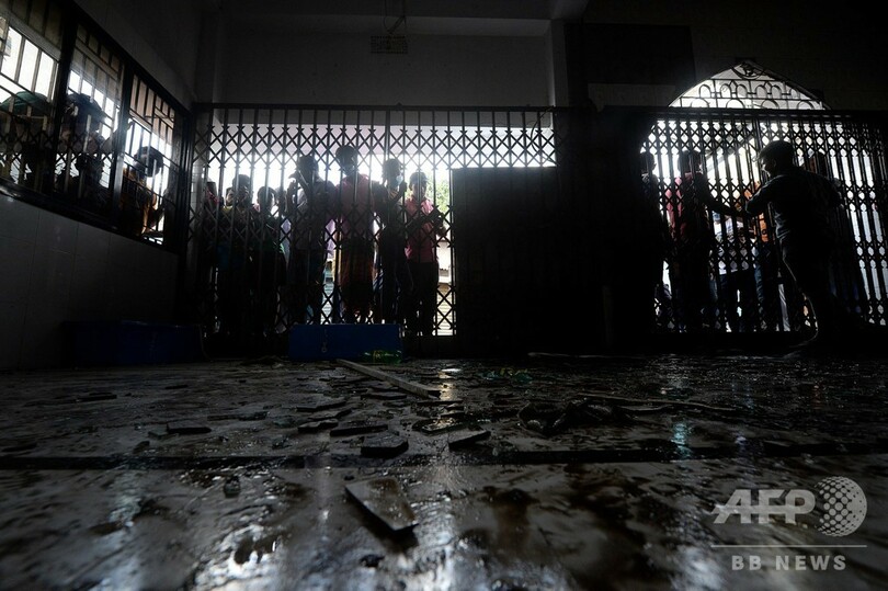 バングラのモスクで爆発、12人死亡 ガス漏れが原因か